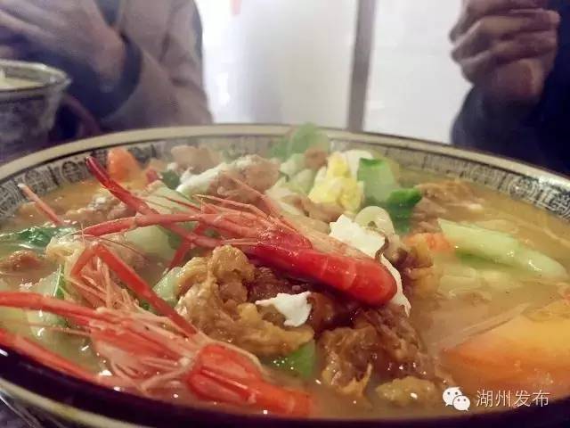 ���ں����ˣ�һ���Թ���80�������� 