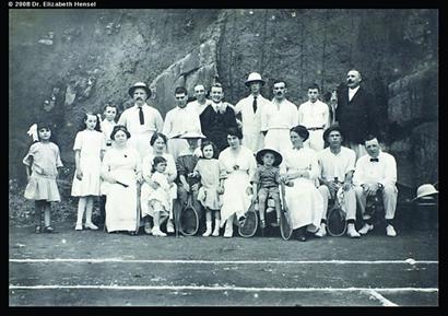 ɽ������������