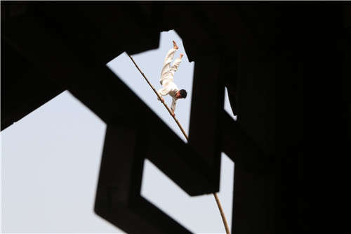 �޻��ģ��߸����߱����  ��������ݹ�