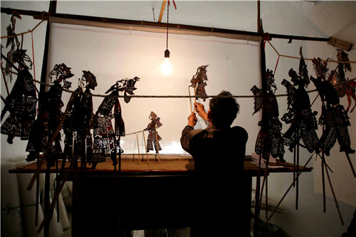 ����ɽ�� ��ǣ���Ӱ����� ���ƤӰ������